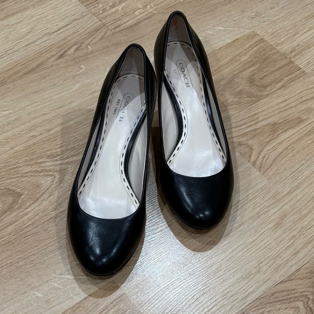 Coach Missy Black Leather Heels 2.5” Sz 6.5 B